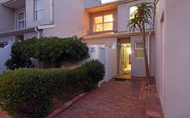 Marechale Way by HostAgents