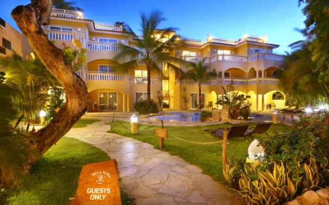 Hotel Villa Taina