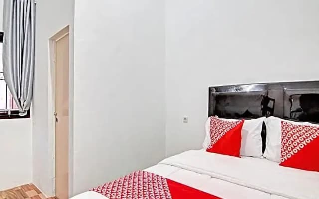 OYO 92946 Dekna Homestay Syariah