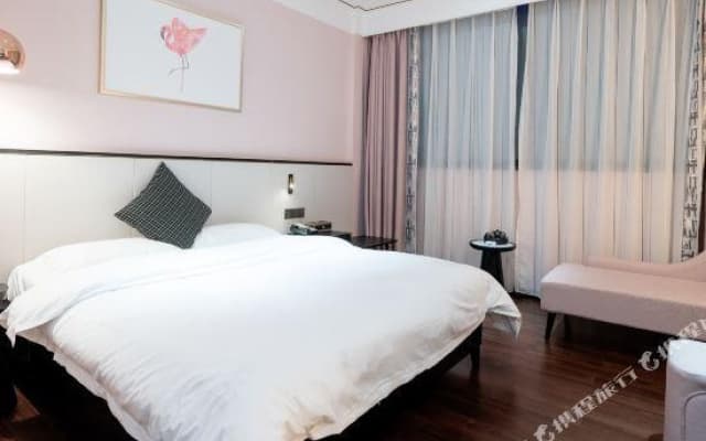 Shantou Lian Hotel(Shantou High-speed Railway Station Xinyicheng)