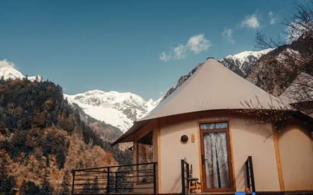 Yubeng Snow Mountain Nuoye Luxury Tent
