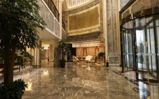 Wuxi Rsun The Lakefart Hotel