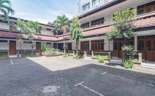 Hotel Yehezkiel Surapati Mitra RedDoorz