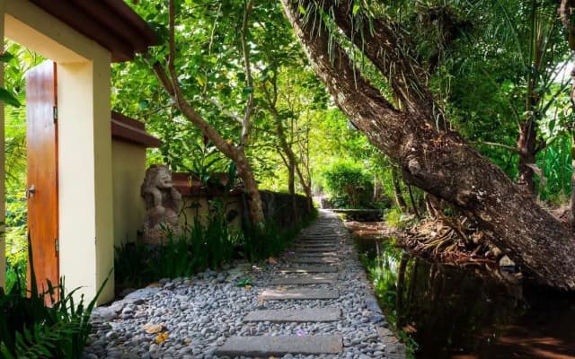 Khayangan Resort Villa