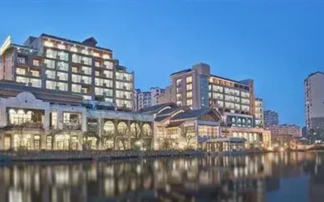 Baoli Ruiting Spring Hotel - Guiyang