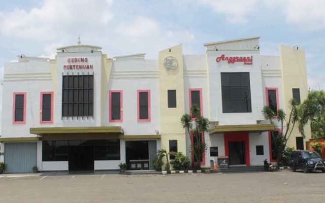 Anggraeni Hotel Tanjung
