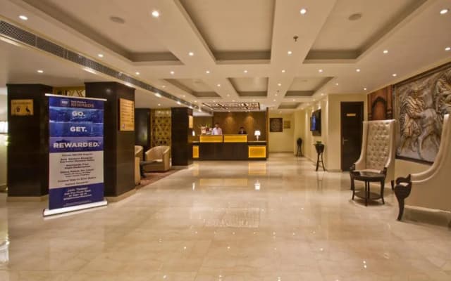 Beyond Stay Himalayan Monal Manali