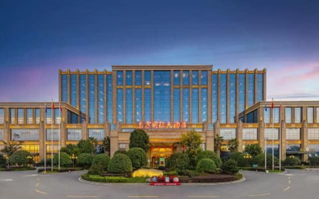 Oriental International Hotel