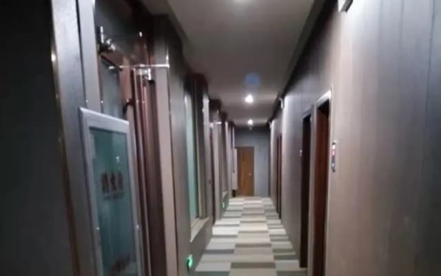 Shell Hotel Yantai Haiyang North High-Speed Railway Station