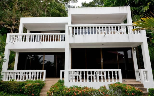 Full Moon Beach Resort