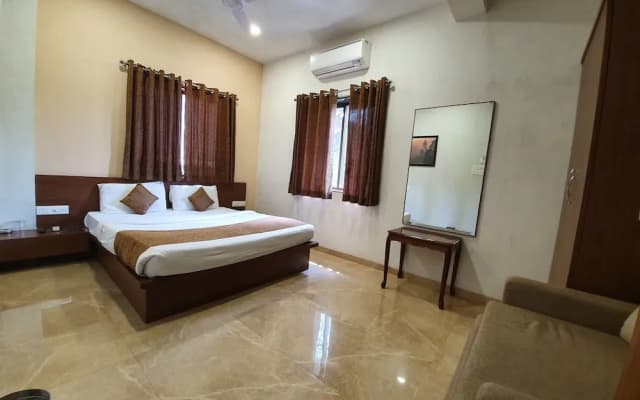 OYO 19182 Hotel Montana