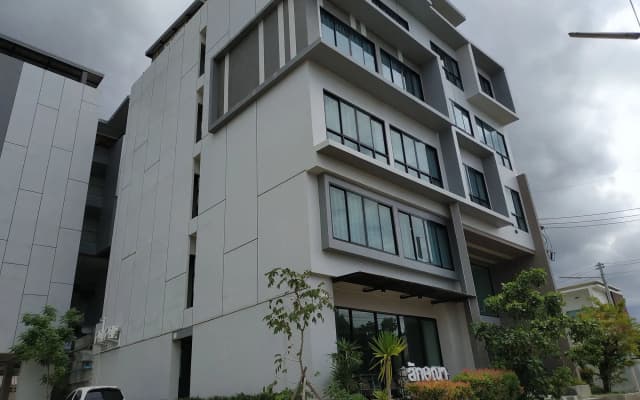Luxsna Residence