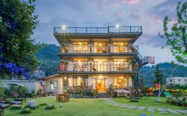 That Week Holiday Inn (Moganshan Bran）