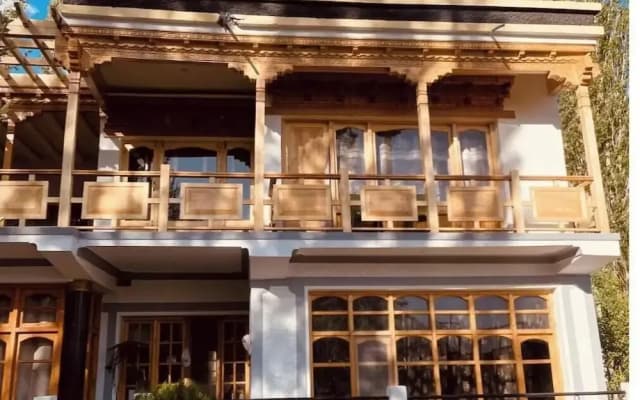 Lzawa Residency