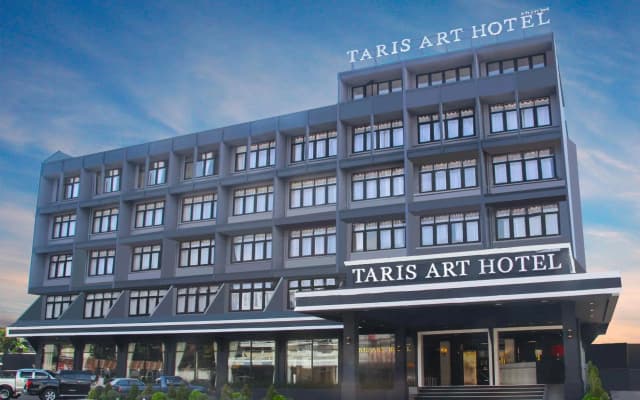 TARIS ART HOTEL PHRAE (SHA Extra Plus)
