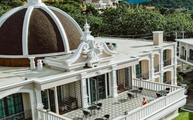 Grand Lord Hotel& Residence