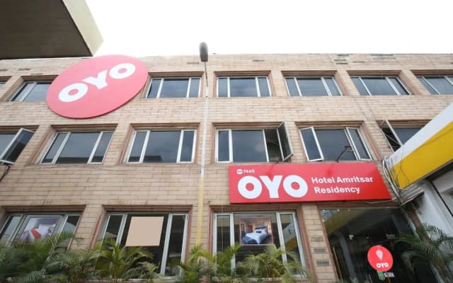 OYO 7445 Hotel Amritsar Residency