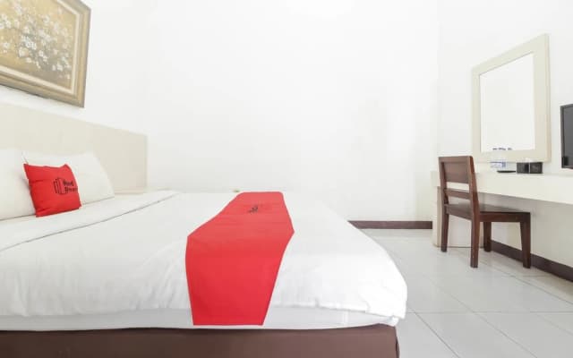 La Mega Hotel Cirebon by Reddoorz