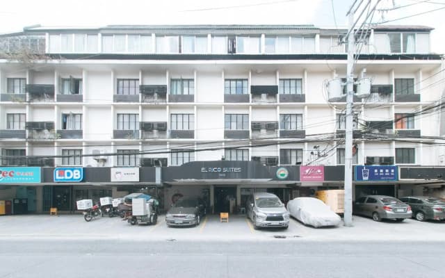El Rico Suites