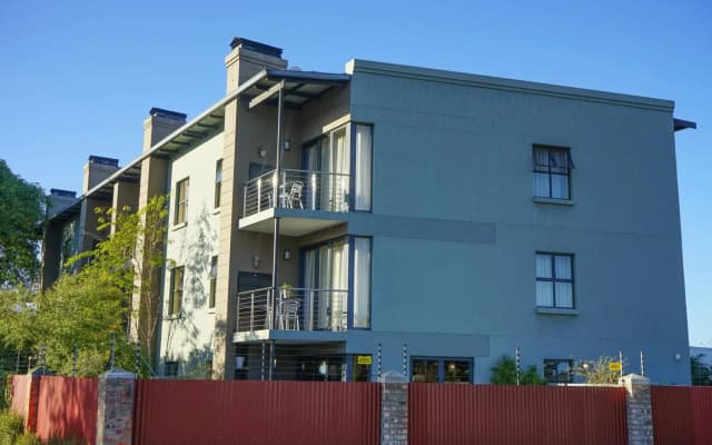 17onWellington Suites