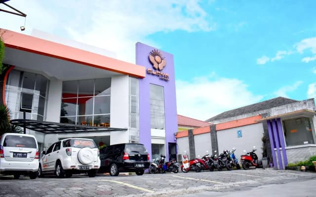 Hotel Surya