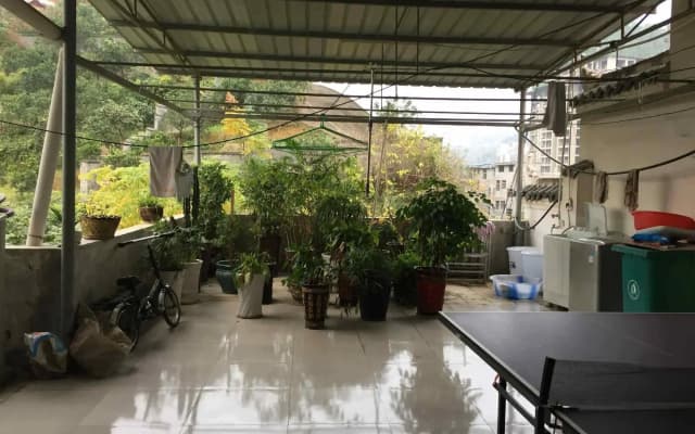 Yanhe Haina Hotel