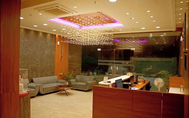 The Sky Imperial Hotel Kailash