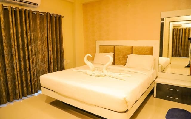 Hotel Shri Radha Nikunj Vrindavan