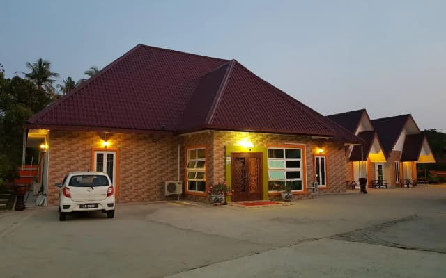 Pilly Holiday Home