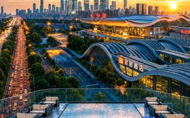 Livable Hotel (Changsha High-speed Railway South Station   Convention Center  Branch)