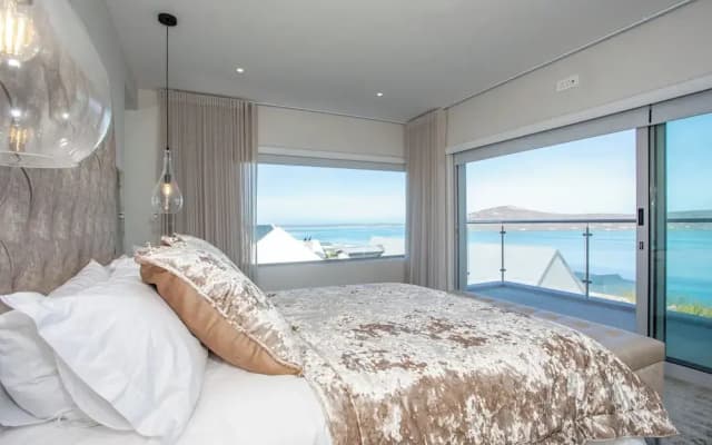 The View Langebaan with Heated Pool