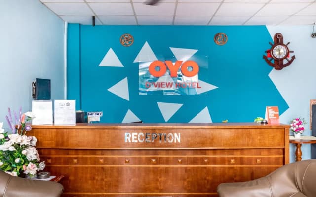 OYO 702 D View