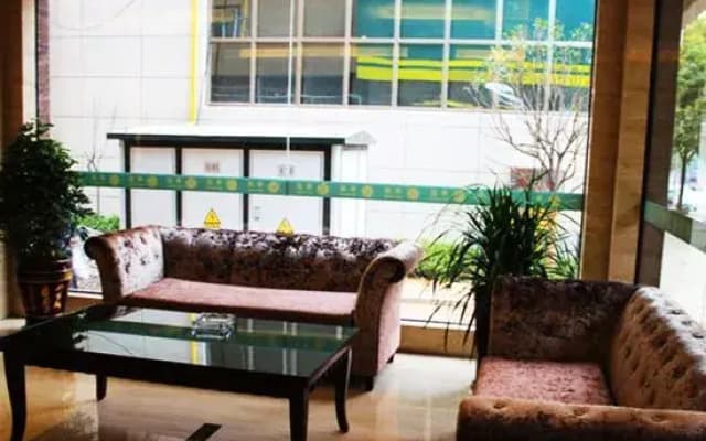 Changde Huating Chain Hotel