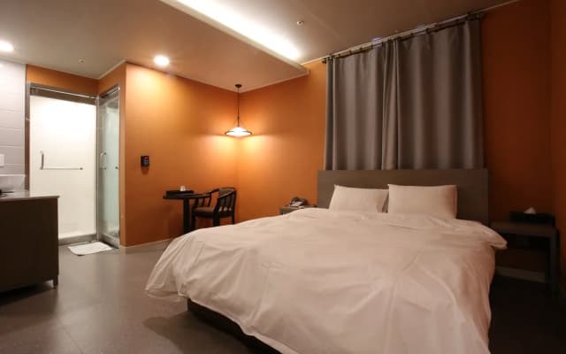 A7 Hotel