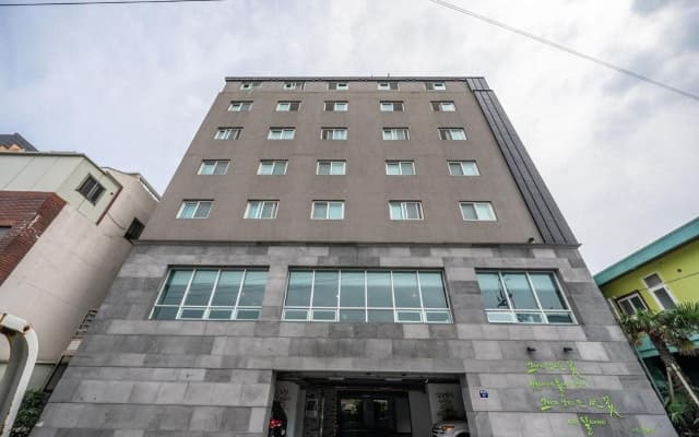 Hotel Rest Seogwipo