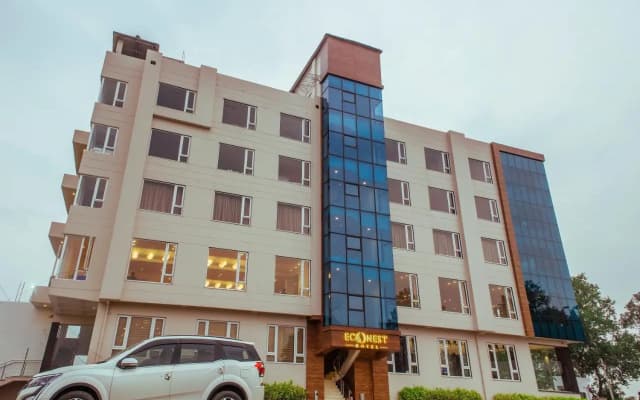Econest Hotel