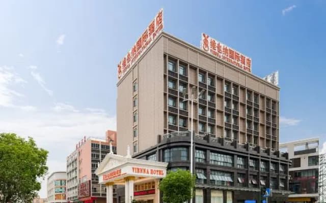 Vienna International Hotel (Foshan Dali Center)