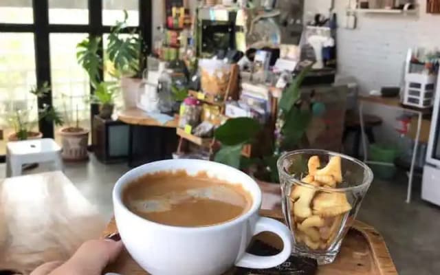YOJI House and Cafe