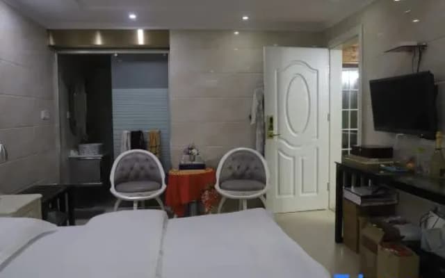 Wuwei Legend Holiday Hotel