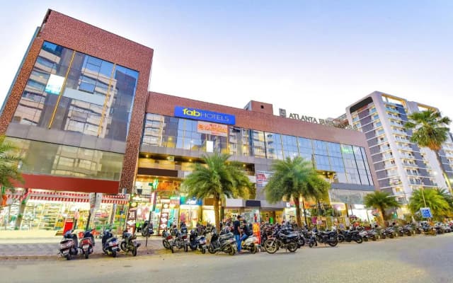 Fabhotel Happinex