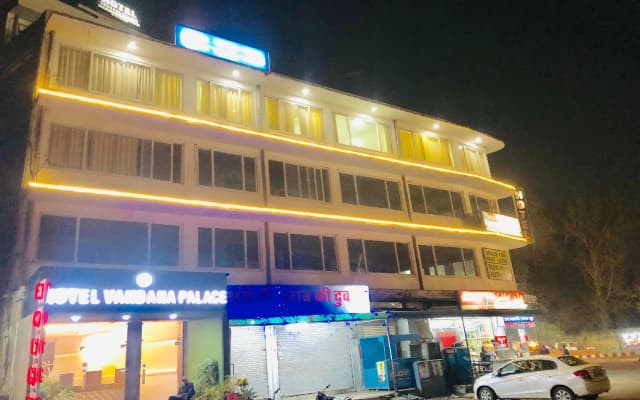 OYO 24637 Hotel Vandana Palace