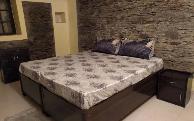 Atulya Neer Hotel