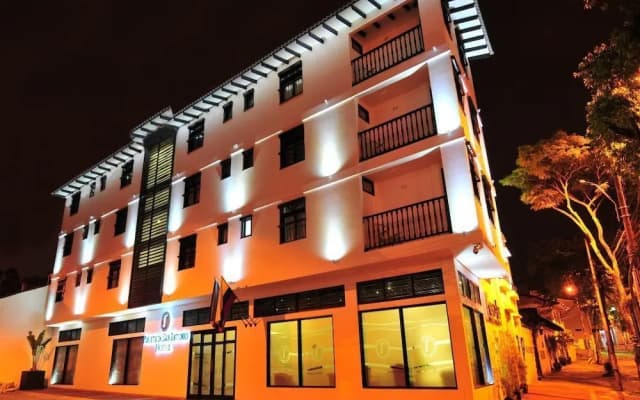 Hotel Puerta de San Antonio