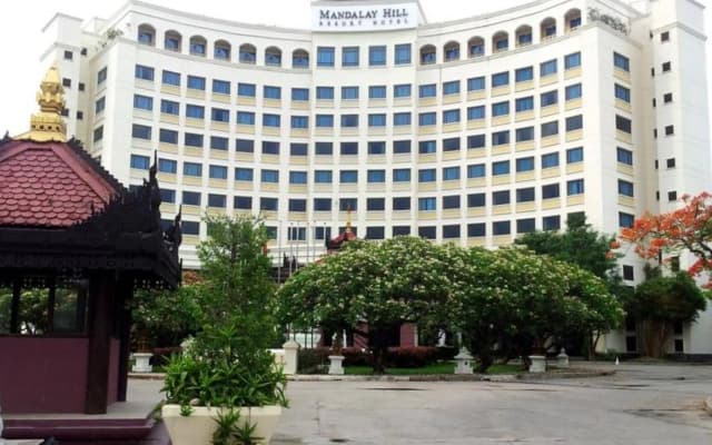 Mercure Mandalay Hill Resort