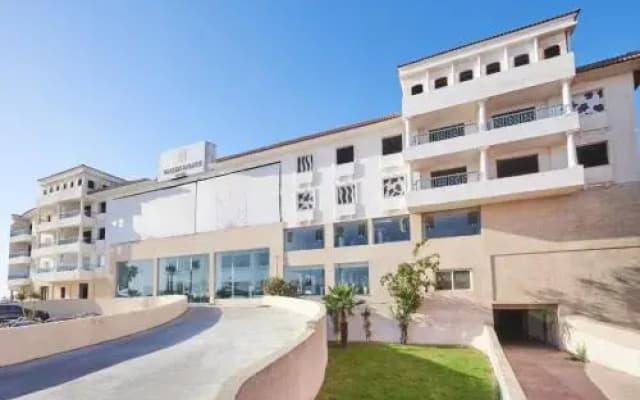 Golden Palace Marina Hotel
