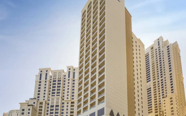 Amwaj Rotana, Jumeirah Beach