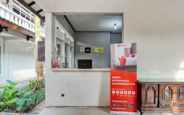 RedDoorz near Malioboro Tugu Station Jogja 2