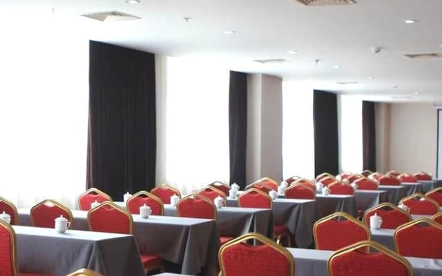 Wuhan Jiutong Haiyuan Hotel