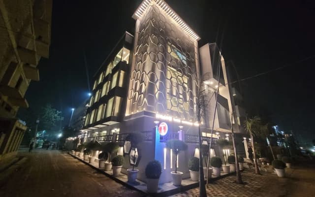 Hotel Rj
