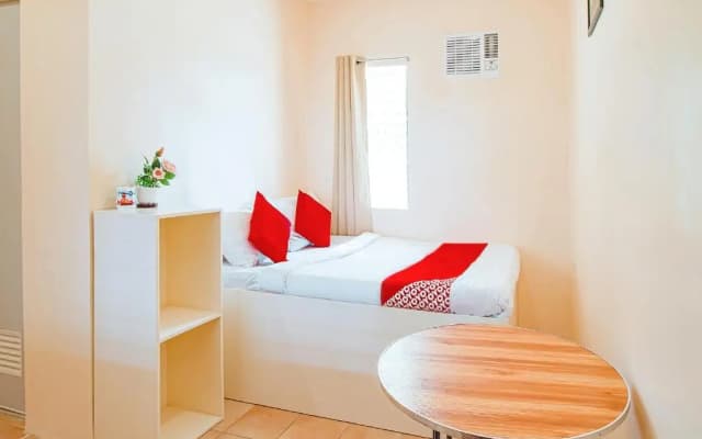J5 Guest House & Restobar